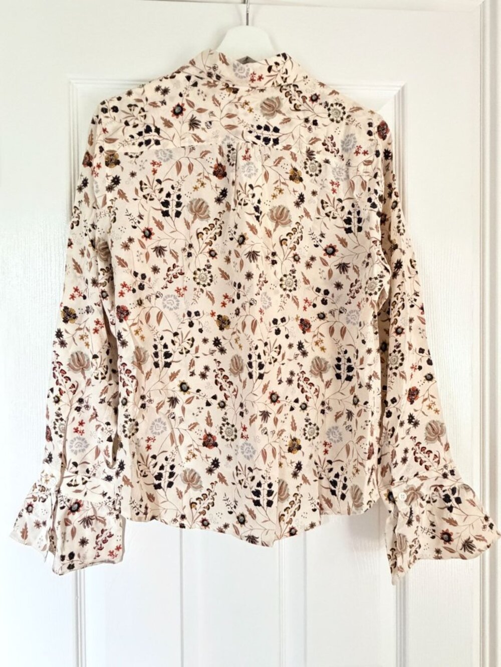 FRAME 70s Ruffled Silk Floral Blouse Size L Off White Multi NWT - Picture 5 of 13